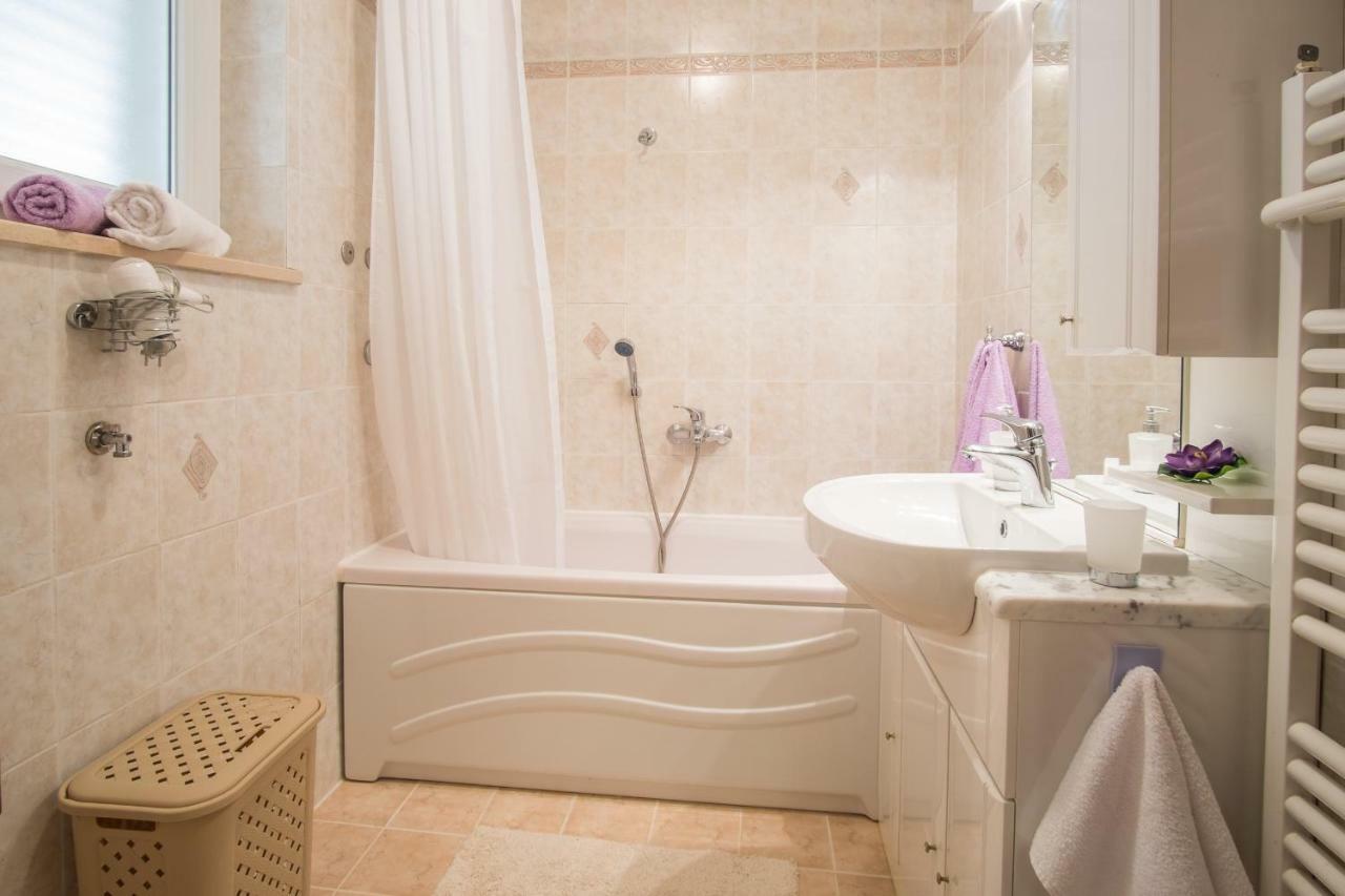 Apartman Cubranic Apartment Връбник Екстериор снимка